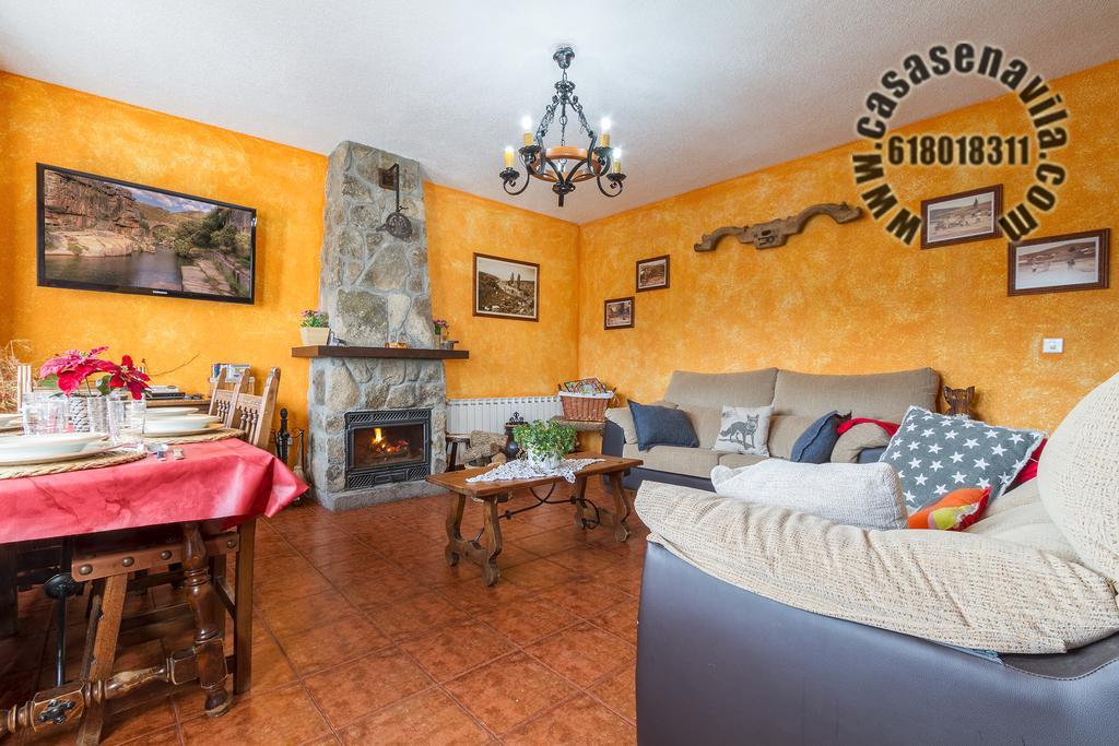 La Pasailla De Gredos Guest House Navacepeda de Tormes Bagian luar foto